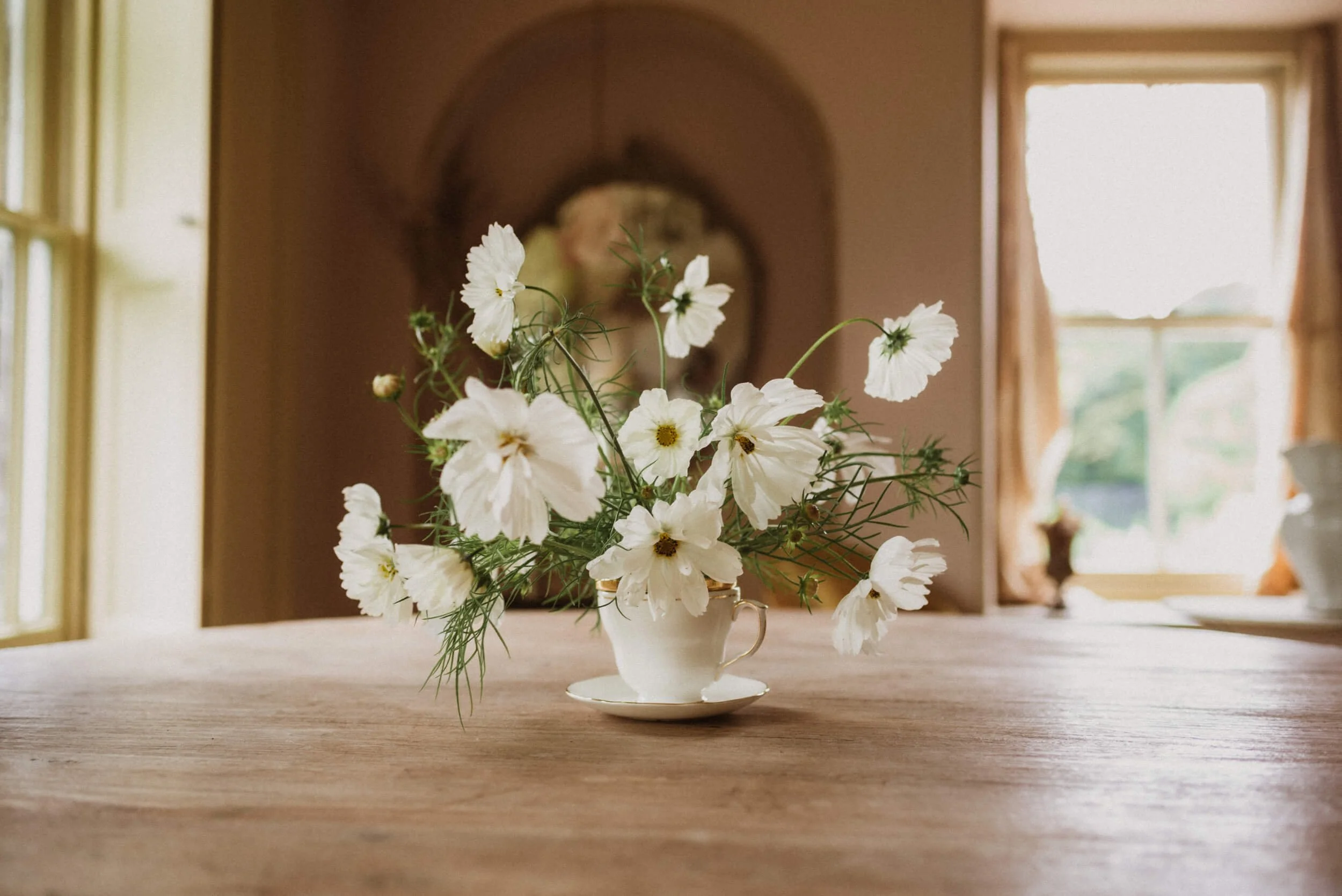Halliesphere Wholesale | Luxury Ceramic Floral Arrangers for